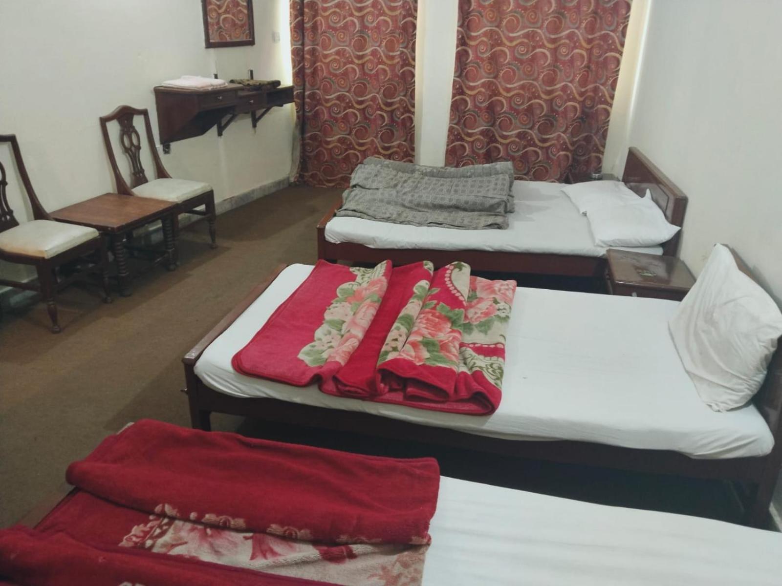 Shahzad Hotel Равалпинди Экстерьер фото