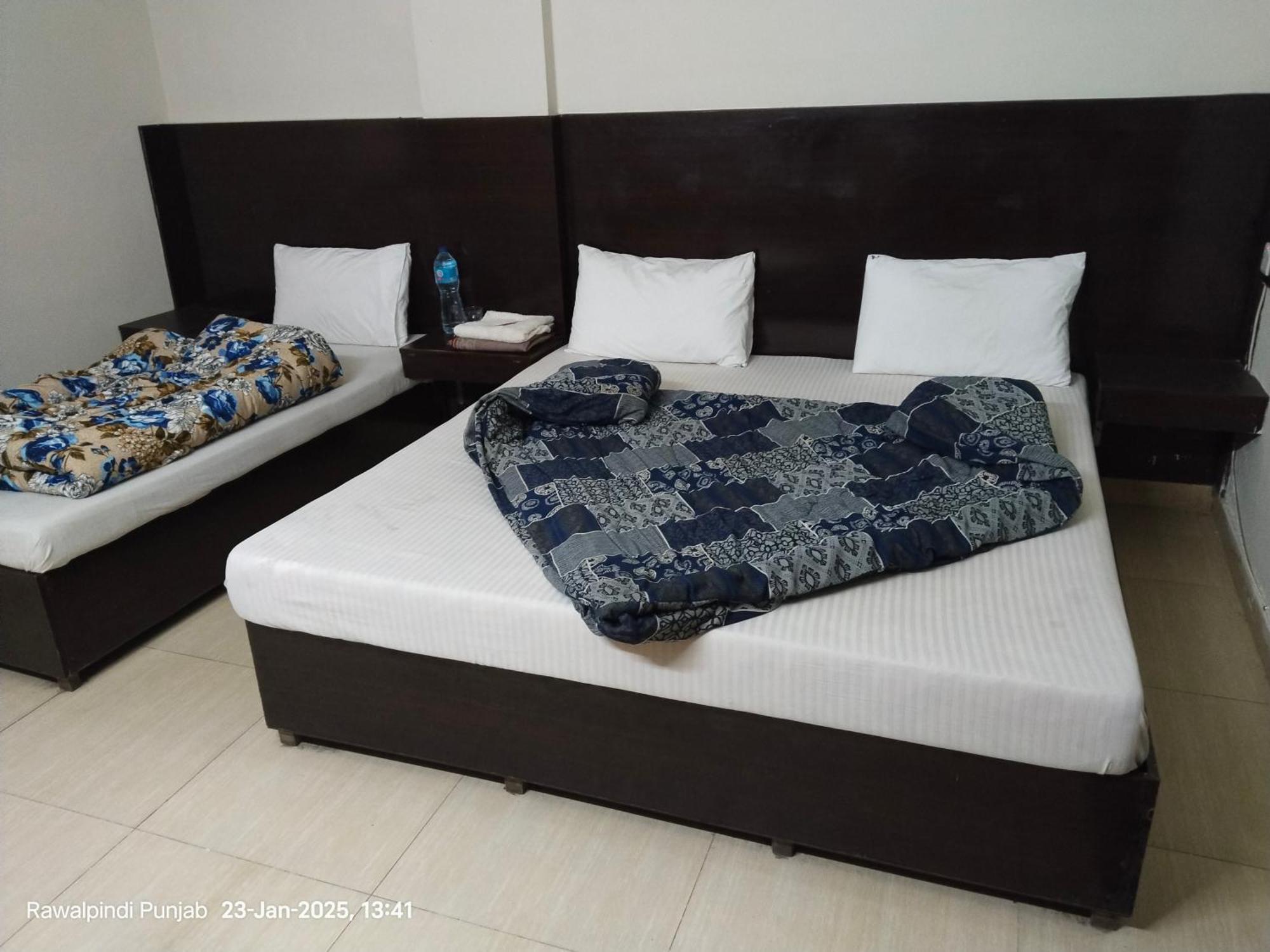 Shahzad Hotel Равалпинди Экстерьер фото